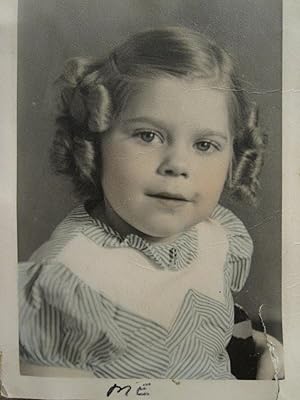VINTAGE AMERICAN ANGEL IT'S ONLY LITTLE "ME" ARTISTIC GIRL POSE PORTRAIT PHOTO