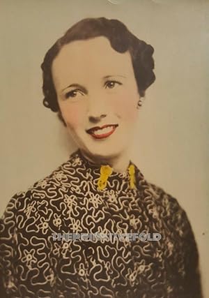 ANTIQUE VINTAGE COLORED HAIRDO ABSTRACT ARTISTIC BLOUSE FASHION VERNACULAR PHOTO