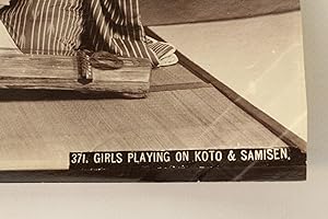 Photographie originale - Girls playing on koto & samisen