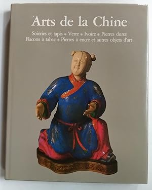 ARTS de la CHINE - Soieries et tapis, Verre, Ivoire, Pierres dures, flacons à tabac - Pierres à e...