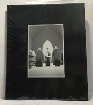 Trappistes moines cisterciens de Bricquebec - textes abbaye Notre Dame de Grâce - photographies B...