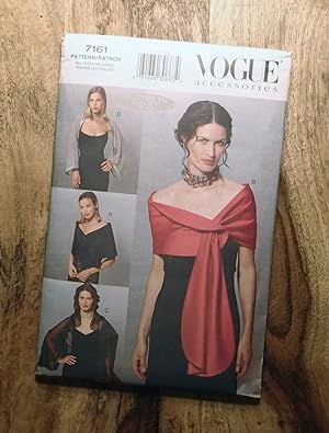 Vogue Sewing Pattern 7161 : ACCESSORIES : Misses Evening Wraps : All Sizes Included