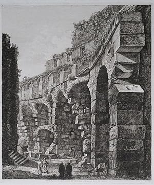 Veduta di porzione degli avanzi dell'Ambulacro del piano terra nel Colosseo.
