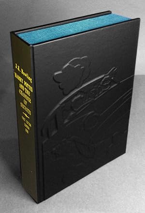 HARRY POTTER AND THE CHAMBER OF SECRETS (Collector's Custom Clamshell case only - Not a book]