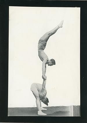 Gymnastes, vers 1930