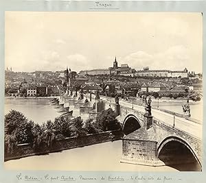 Tchécoslovaquie, Prague, le pont Charles, la Moldau