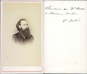 Homme à la grande barbe nommé Docteur André, circa 1865