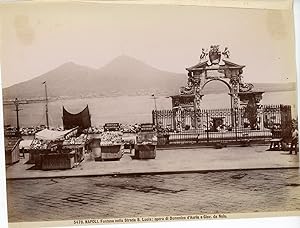 Italie, Napoli, Fontana nella Strada S. Lucia, Opera di Domenico d'Auria e Glov. da Nola