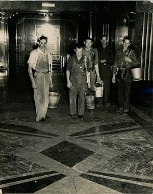 Laveurs de vitres à New York, 1953