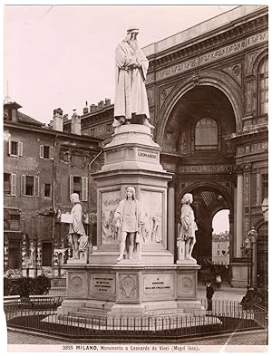 Italie, Milan, Milano, monumento a Leonardo da Vinci (magni fece)