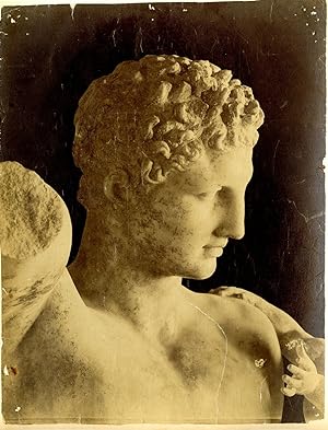 Grèce, Statue Hermès portant Dionysos enfant