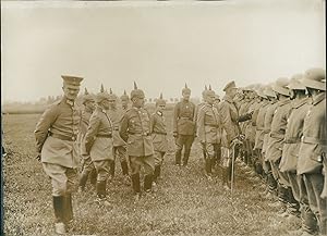 Première Guerre Mondiale 1914/18, Le Prince héritier Wilhelm d'Allemagne inspectant les troupes, ...