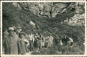 Autriche, Excursion à la grotte de glace d'Obertraun, 1952, Vintage silver print
