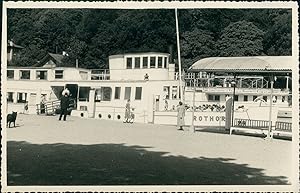 Suisse, Interlaken, Bateau à quai sur le lac, 1949, Vintage silver print