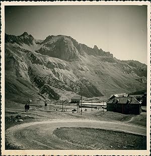 France, Route au Col du Lautaret, Août 1949, Vintage silver print
