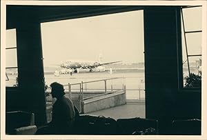 Turquie, Aéroport Istanbul, Avion sur le tarmac, ca.1940, Vintage silver print