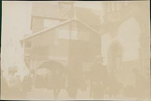 Hongrie, Rue passante et ancienne maison, 1900, Vintage citrate print