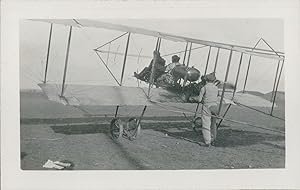 Avion, biplan Voisin ou Farman, et ses pilotes, ca.1905