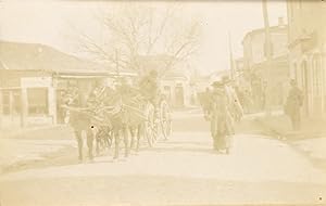Bulgarie, Varna, une rue et ses passants, ca.1900, Vintage citrate print