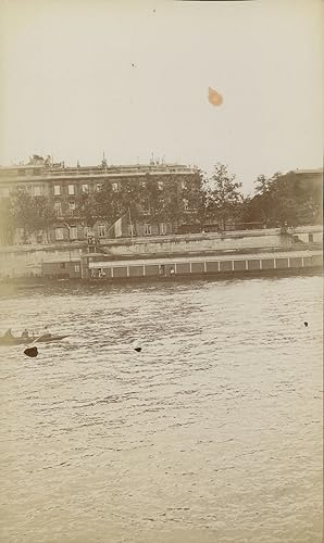 France, Embarcadère sur une rivière, 1910, Vintage citrate print