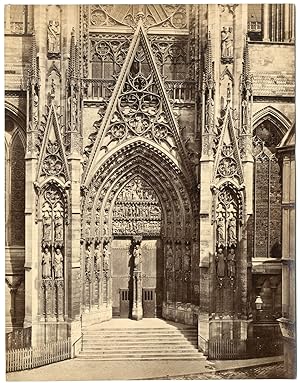 France, Rouen, la cathédrale Notre-Dame, vue sur le porche