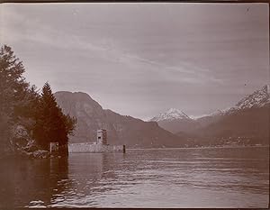 Italie, Lac de Côme, quai et montagnes, ca.1900, Vintage citrate print