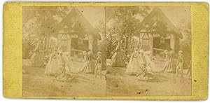 Stereo Great Britain ? Family playing in the garden, half-timbered house, circa 1870