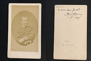 Portrait d'homme en uniforme militaire à brandebourgs, 1876