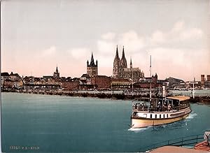 Deutschland, Köln am Rhein mit der Schiffbrücke von Deutz aus.