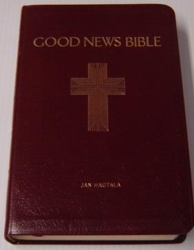 Good News Bible, Catholic Study Edition with Deuterocanonicals/Apocrypha, Burgundy Bonded Leather...