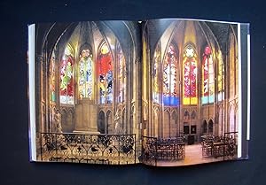 L'affaire de 1052 m2 - Les Vitraux de la Cathédrale de Nevers -