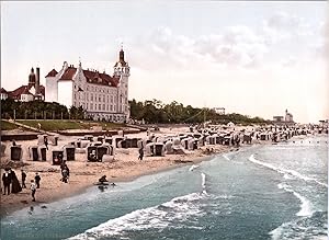 Polen, Kolberg. Strandschloss und Strandleben.
