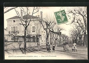 Carte postale Saint-Symphorien-d`Ozon, Place de la Promenade