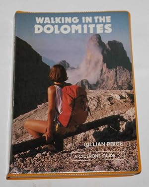 Walking in the Dolomites (Cicerone Guide)