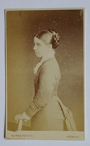 Carte De Visite Photograph. A Portrait of a Young Woman.