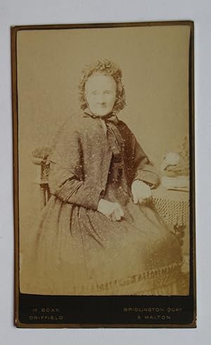 Carte De Visite Photograph: Portrait of an Eldrely Lady.