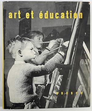 Art et éducation. Recueil d'essais.