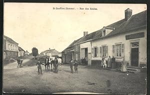 Carte postale St-Sauflieu, Rue des Saules, vue de la rue im Ortskern
