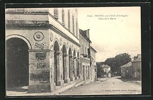 Carte postale Neuvic-sur-l`Isle, Place de la Mairie