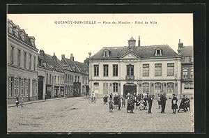 Carte postale Quesnoy-sur-Deule, Place des Moulins, Hotel de Ville