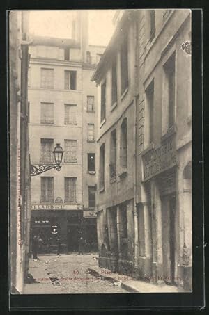 Carte postale Paris, Rue Pierre-au-Lard, La maison de droite dépendait de l`ancien hotel du Prési...