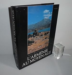 L'Arménie au Moyen-Age. Collection les formes de la nuit. Zodiaque. 2000.