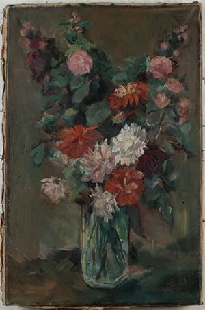 Herbstblumen, rot, weiß rosa mit Chrysanthemen, Dahlien und Malven in einer Glasvase. Original- Ö...