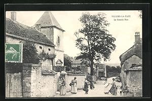 Carte postale Villers-la-Faye, La Grande Rue, vue de la rue