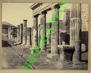 Pompei. Tempio di Venere.