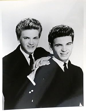 EVERLY BROTHERS PHOTO 8'' x 10'' inch Photograph