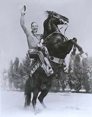 GENE AUTRY AND CHAMPION PHOTO 8'' X 10'' Inch Photograph