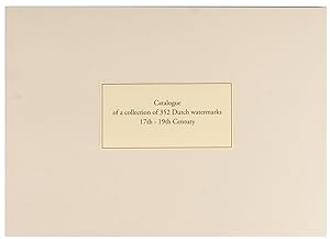 Catalogue of a collection of 352 Dutch watermarks 17th - 19th on 391 blank paper sheets.