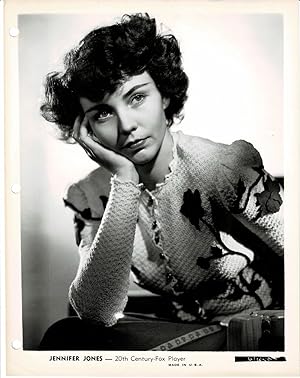 A VINTAGE BLACK & WHITE PUBLICITY PHOTOGRAPH of the Hollywood Movie Star JENNIFER JONES, one of t...