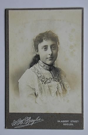 Cabinet Photograph. Portrait of a Young Woman.
